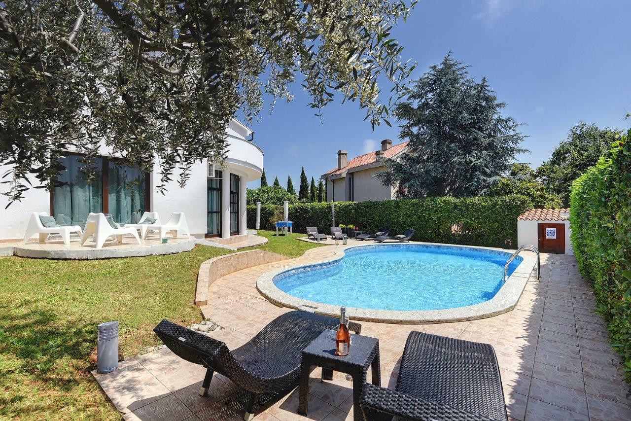 Villa Mutila Medulin Exterior foto
